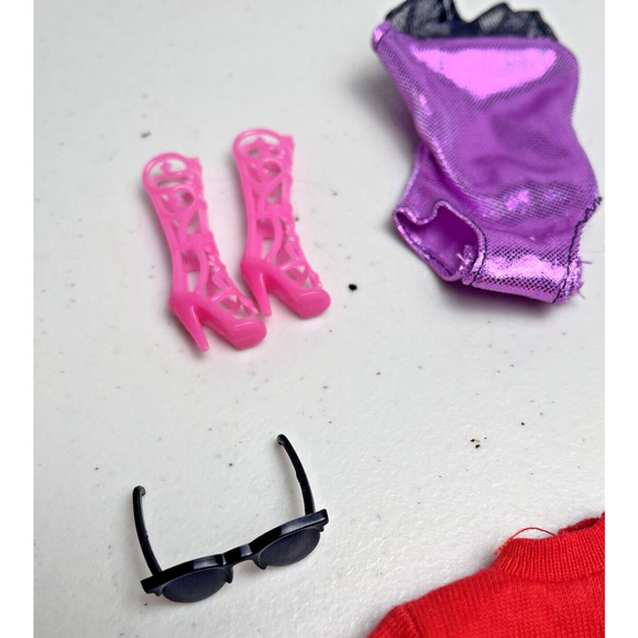 Barbie Doll Clothes Outfit Shoes Purse Camera Eye Mask Towel Wrap 15 piece lot - Picture 6 of 10
